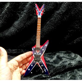 Miniatura de guitarra de Dimebag Darrell, de Pantera