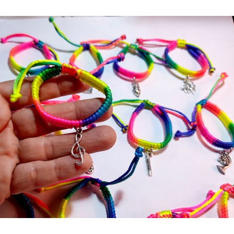 Pulsera Arcoiris con detalle musical